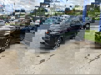 Used 2023 Toyota Corolla Cross XLE image 1