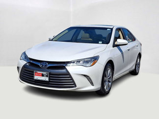 Certified 2017 Toyota Camry XLE image 1