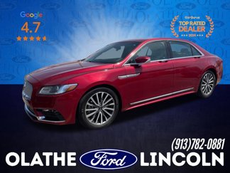 Used 2017 Lincoln Continental Select image 1