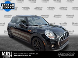 Used 2017 MINI Cooper 2-Door Hardtop image 1