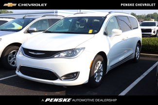 Used 2020 Chrysler Pacifica Touring-L image 1