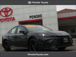 Certified 2025 Toyota Camry SE image 1
