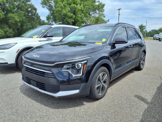 Used 2023 Kia Niro EX image 1