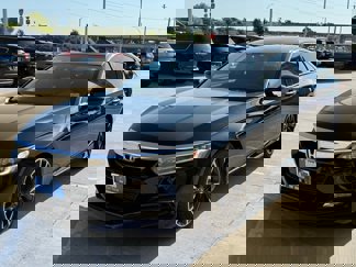Used 2018 Honda Accord Touring image 1