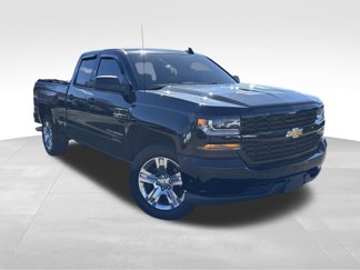 Used 2018 Chevrolet Silverado 1500 Custom w/ Custom Value Package image 1