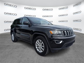 Used 2021 Jeep Grand Cherokee Laredo image 1