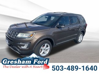 Used 2016 Ford Explorer XLT image 1