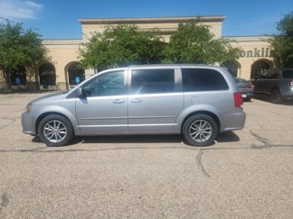 Used 2014 Dodge Grand Caravan R/T image 1