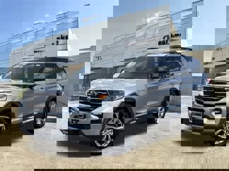 Used 2020 Ford Explorer XLT w/ Equipment Group 202A image 1