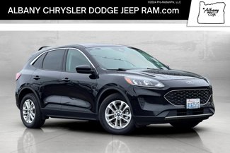 Used 2021 Ford Escape SE image 1