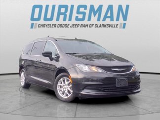 Used 2020 Chrysler Voyager Lxi image 1