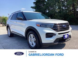 Used 2022 Ford Explorer XLT image 1