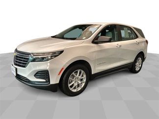 Used 2022 Chevrolet Equinox LS image 1