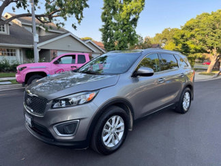 Used 2016 Kia Sorento FWD image 1