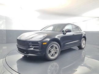 Certified 2020 Porsche Macan image 1