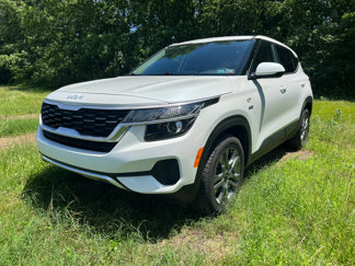 Used 2022 Kia Seltos LX image 1