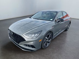 Used 2022 Hyundai Sonata SEL Plus w/ Winter Weather Package image 1