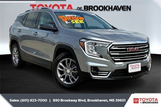 Used 2024 GMC Terrain SLT image 1