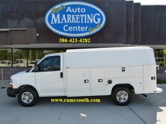 Used 2016 Chevrolet Express 3500 image 1