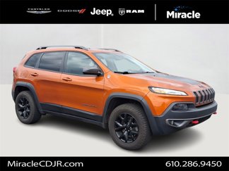 Used 2016 Jeep Cherokee Trailhawk w/ Comfort/Convenience Group image 1