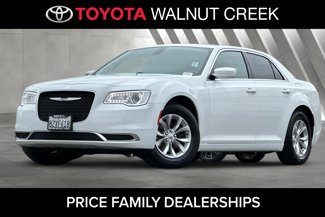 Used 2019 Chrysler 300 Touring image 1