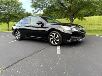 Used 2016 Honda Accord EX image 1