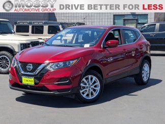 Used 2021 Nissan Rogue Sport S image 1