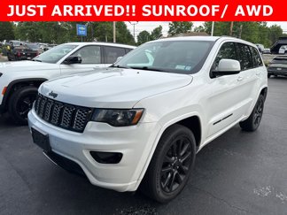 Used 2017 Jeep Grand Cherokee Altitude image 1