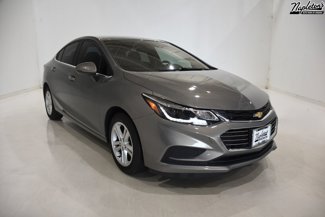 Used 2017 Chevrolet Cruze LT image 1