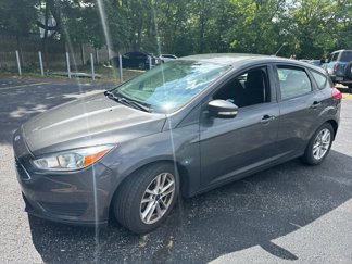 Used 2017 Ford Focus SE image 1