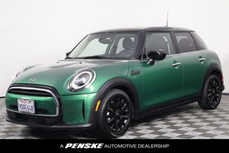 Used 2023 MINI Cooper 4-Door Hardtop image 1