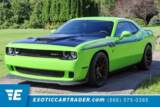 Used 2015 Dodge Challenger SRT Hellcat image 1