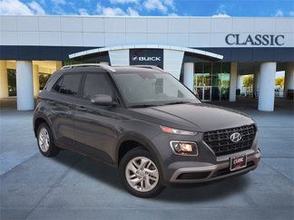 Used 2023 Hyundai Venue image 1