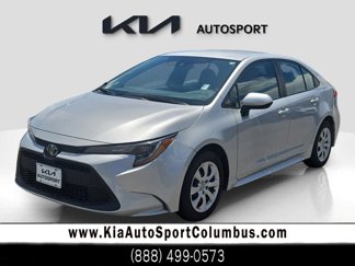 Used 2022 Toyota Corolla LE image 1