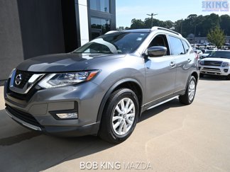 Used 2017 Nissan Rogue SV video 1