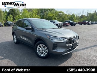 Used 2025 Ford Escape Active w/ Cold Weather Package image 1