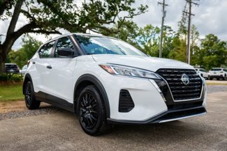 Used 2021 Nissan Kicks S image 1