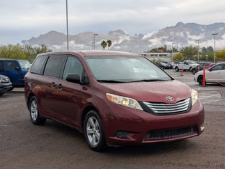 Used 2015 Toyota Sienna L image 1