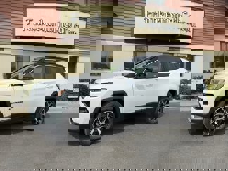 New 2025 Jeep Compass Limited image 1
