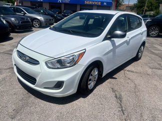 Used 2017 Hyundai Accent SE image 1