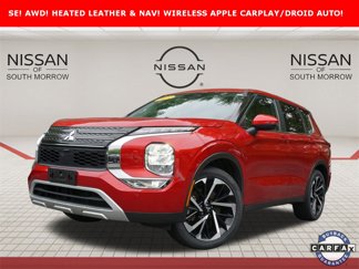 Used 2023 Mitsubishi Outlander SE image 1