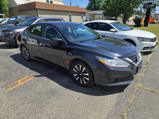 Used 2018 Nissan Altima 2.5 SV image 1