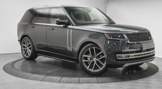 Used 2024 Land Rover Range Rover SE image 1