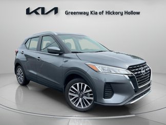 Used 2023 Nissan Kicks SV image 1