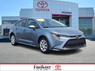 Certified 2022 Toyota Corolla LE image 1