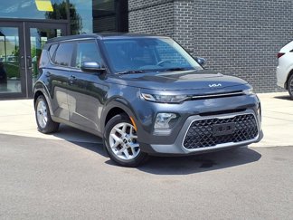 Used 2022 Kia Soul LX w/ Technology Package image 1