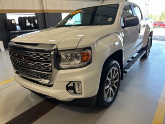 Used 2022 GMC Canyon Denali image 1