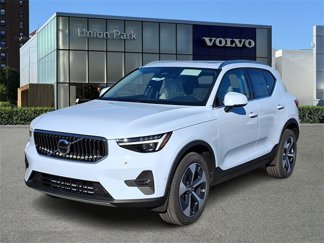 New 2025 Volvo XC40 B5 Plus w/ Protection Package Premier image 1