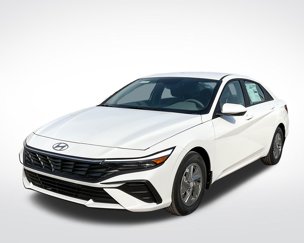 Used 2025 Hyundai Elantra SE image 1