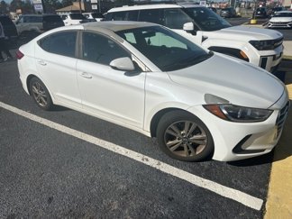 Used 2018 Hyundai Elantra SEL image 1
